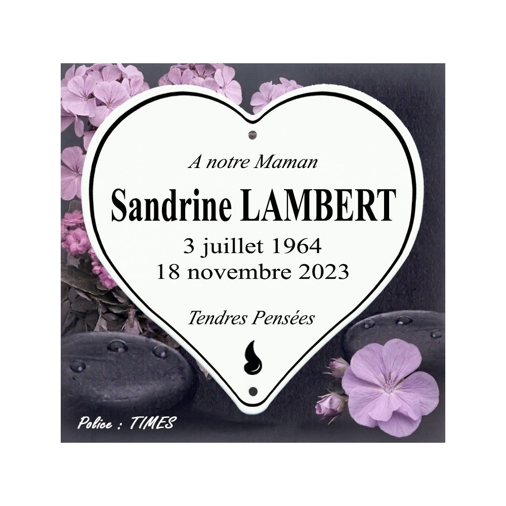 Fabrication artisanale d'un Coeur funeraire en email blanc personnalisé police Times