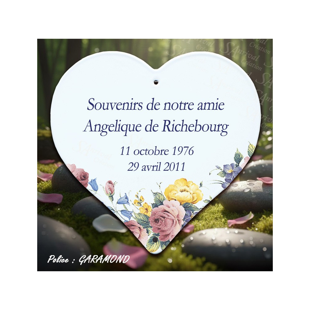Coeur mémoratif émaillé avec décor fleur + 4 lignes personnalisables caractères garamond