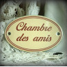 plaque ovale émaillée ivoire texte marron double filet : Chambre des amis