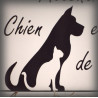 Plaque émaillée blanche "Attention Chien et Chat de Garde" zoom