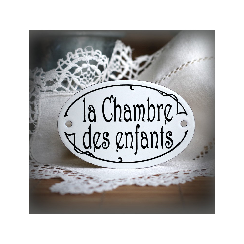 Plaque ovale de porte texte noir sur émail blanc : Chambre des enfants