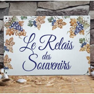 Plaque de Maison décor Grappe de raisins en émail avec votre texte personnalisé