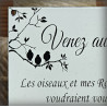Plaque émaillée "Venez au jardin, les oiseaux et mes roses voudraient vous voir"
